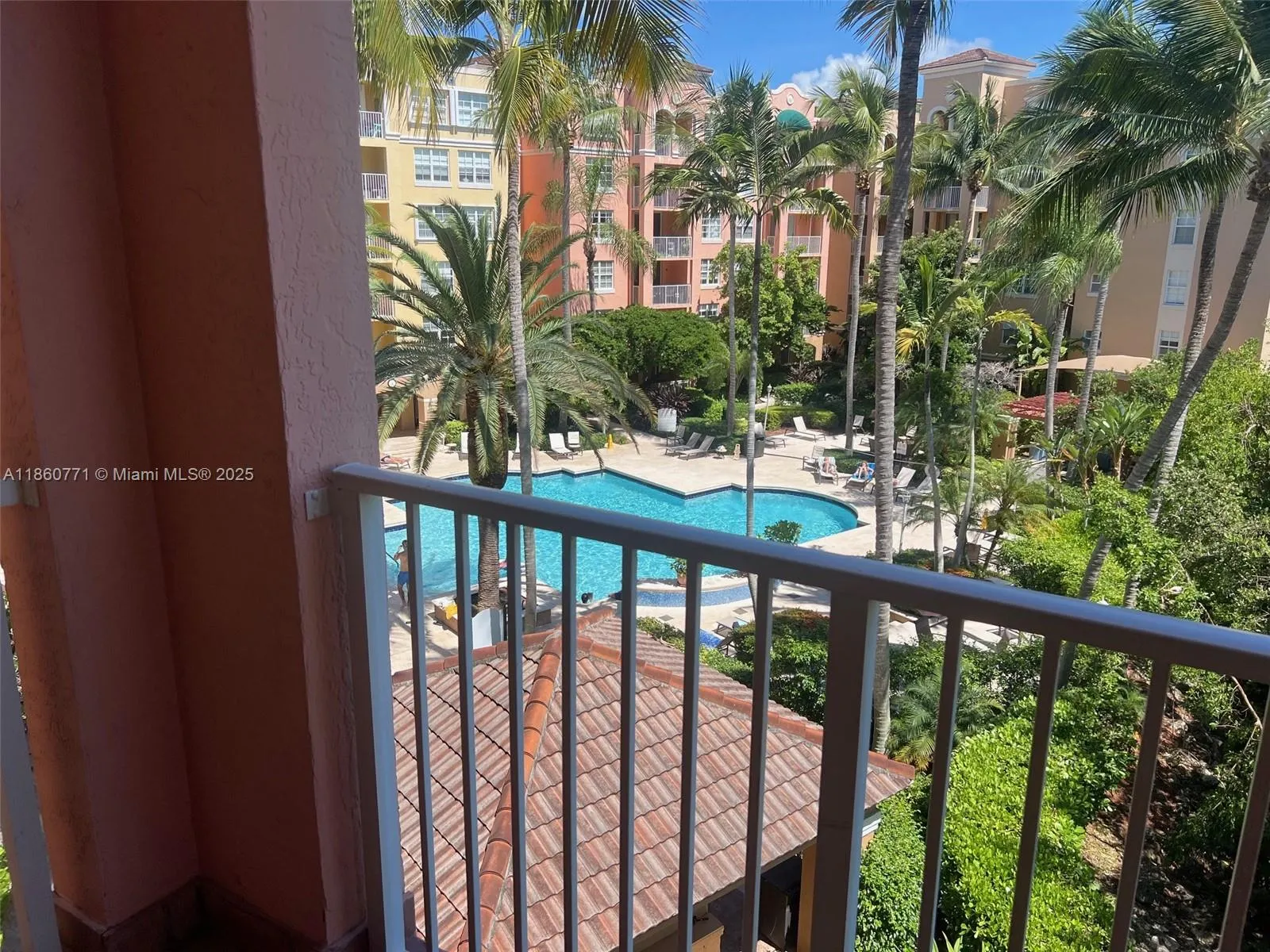 19701 E Country Club Dr, #5408