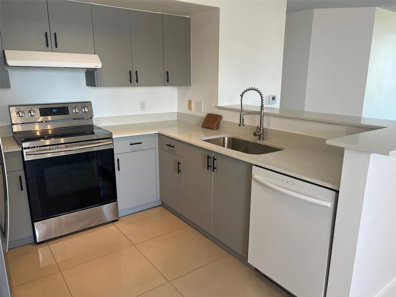 19701 E Country Club Dr, #5408