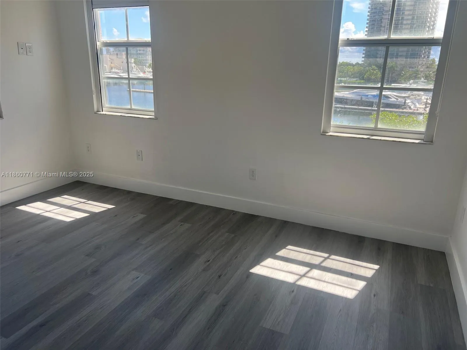 19701 E Country Club Dr, #5408