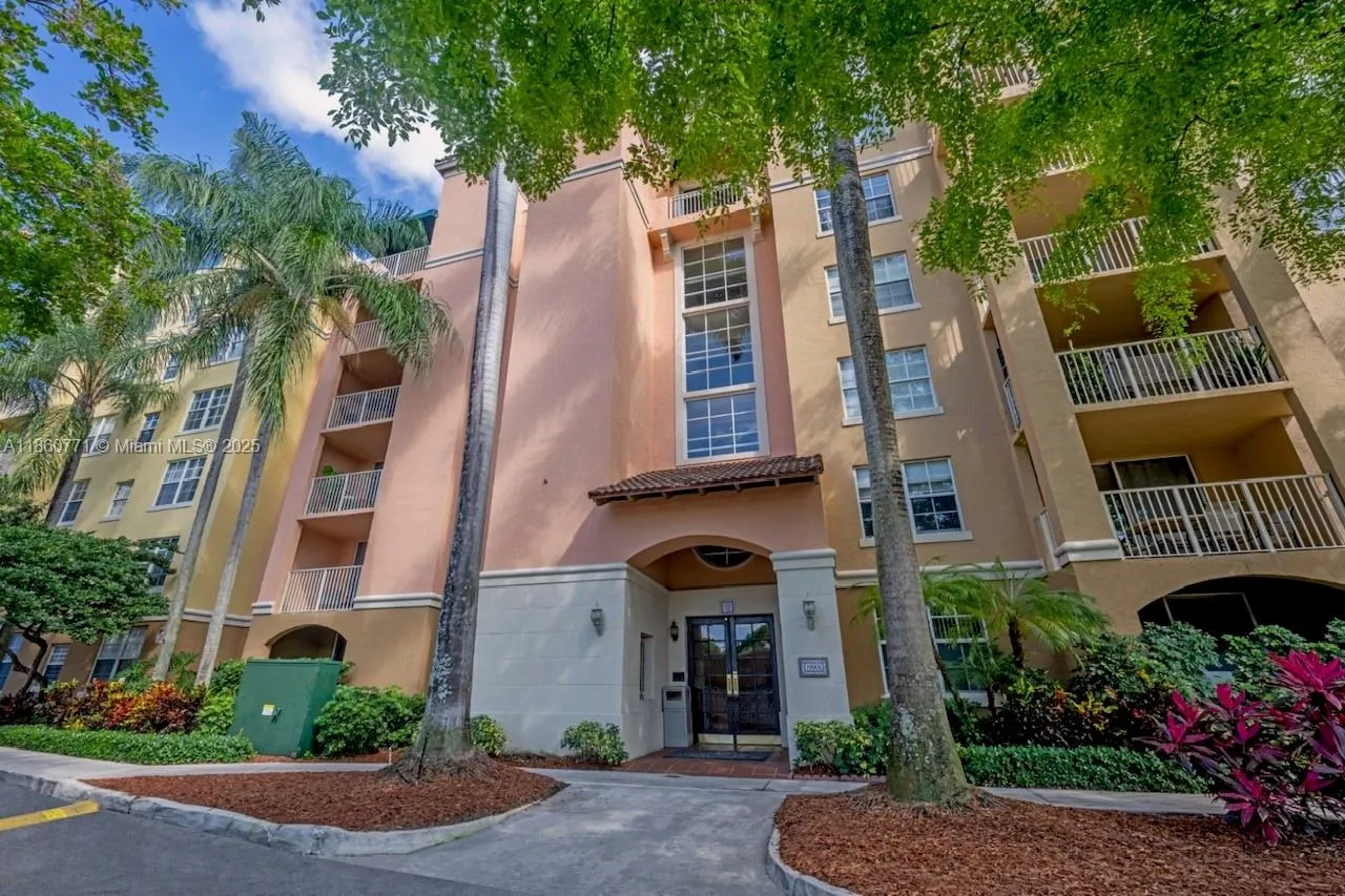 19701 E Country Club Dr, #5408