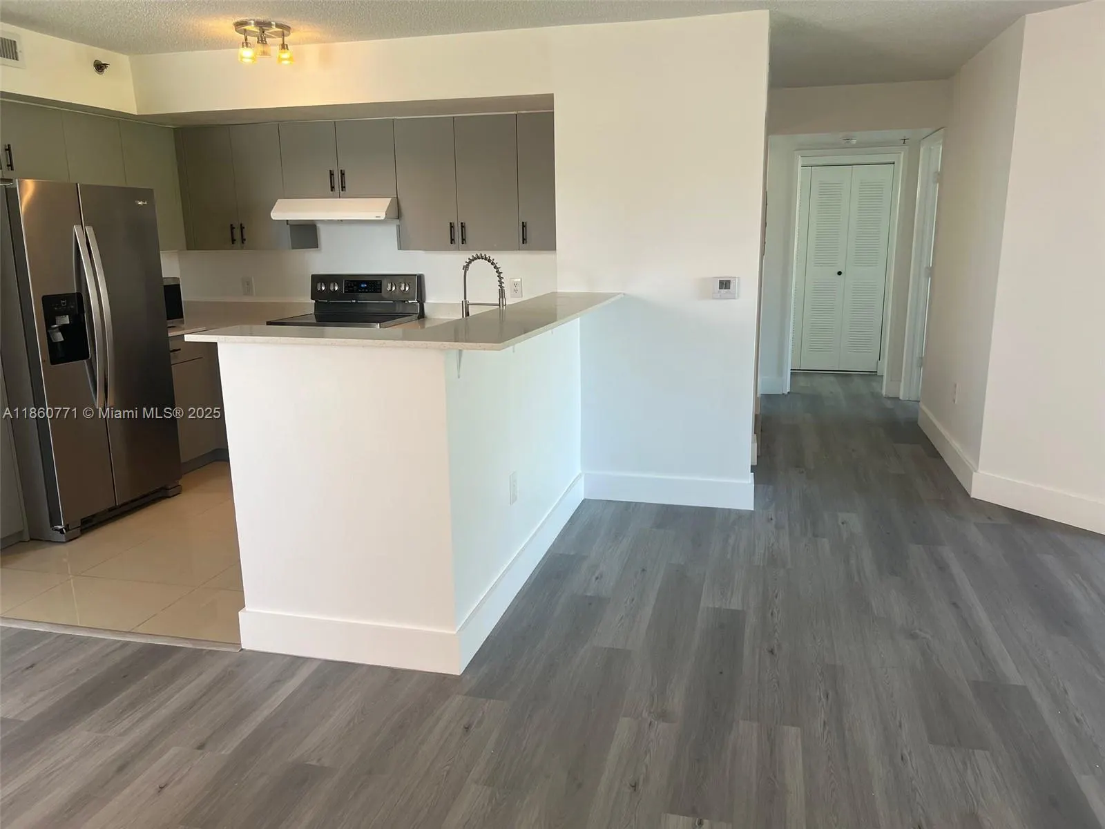 19701 E Country Club Dr, #5408