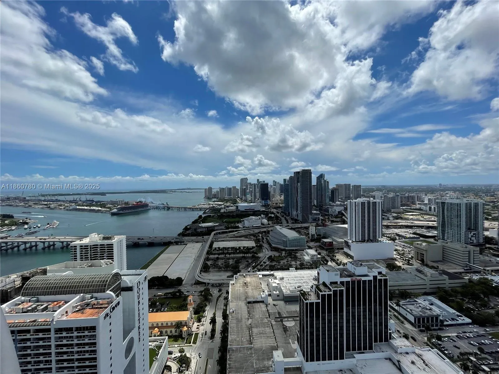 1750 N Bayshore Dr, #5614