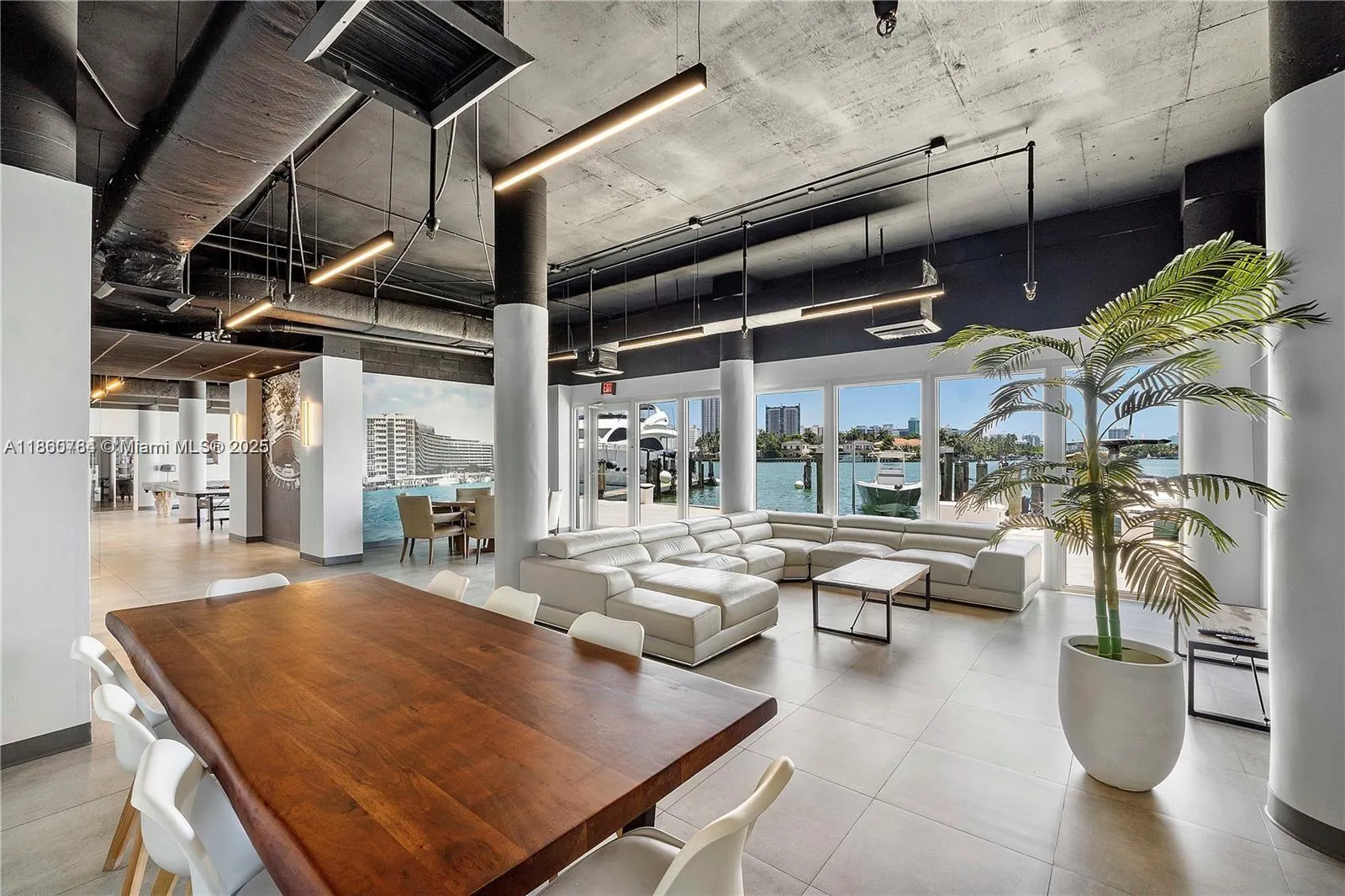 900 Bay Dr, #913