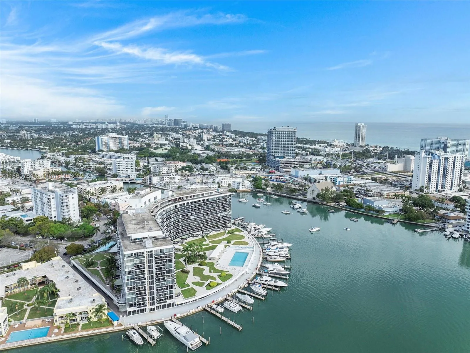 900 Bay Dr, #913