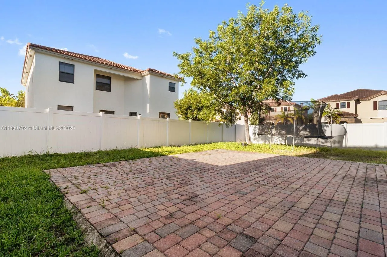 3503 W 93rd Pl
