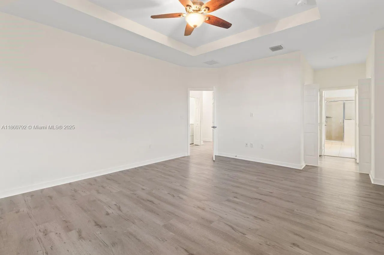3503 W 93rd Pl