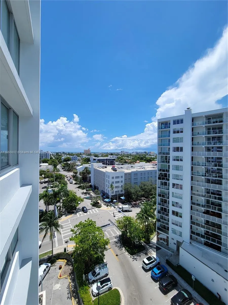 1000 West Ave, #1029