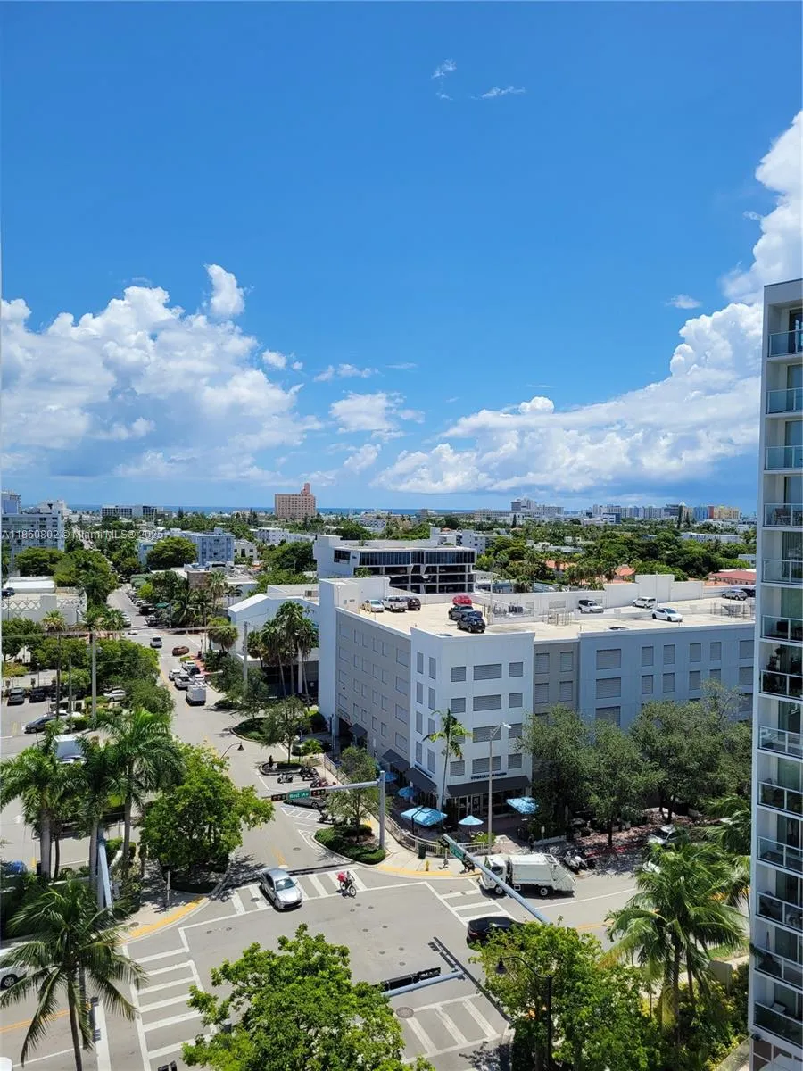 1000 West Ave, #1029
