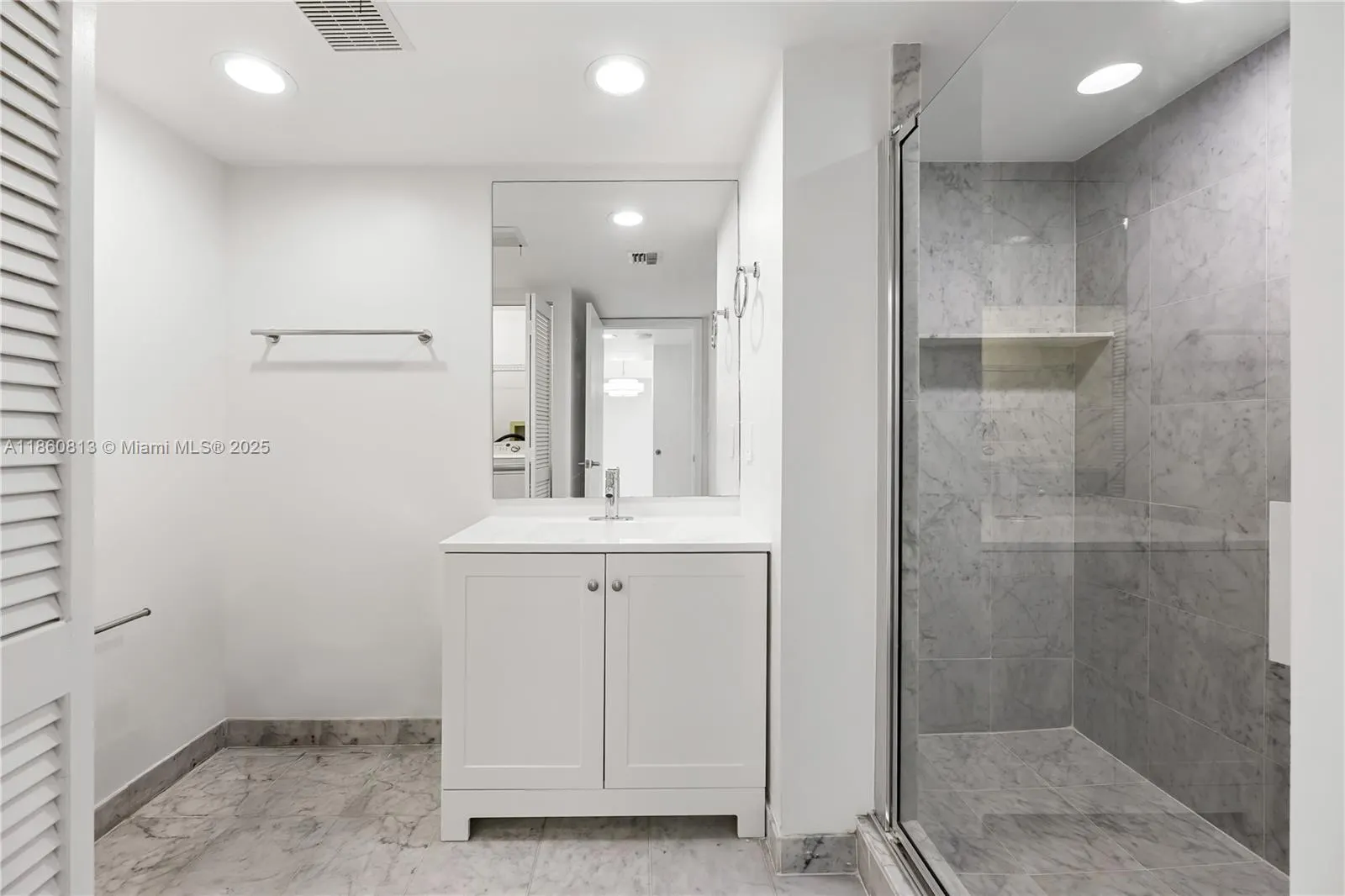 16485 Collins Ave, #1435