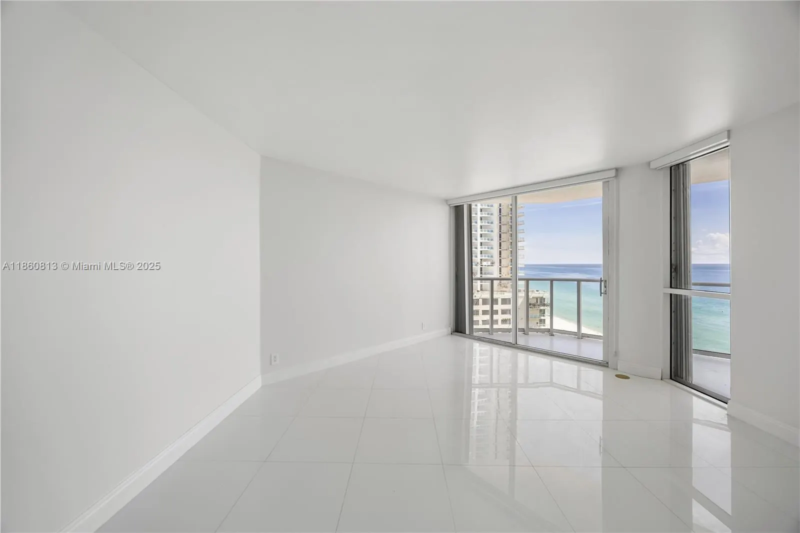 16485 Collins Ave, #1435