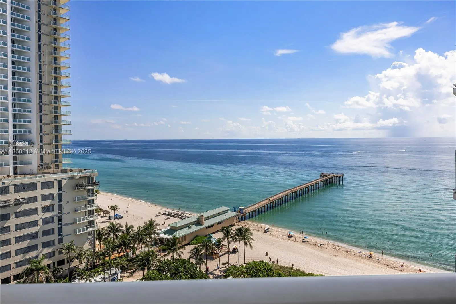 16485 Collins Ave, #1435