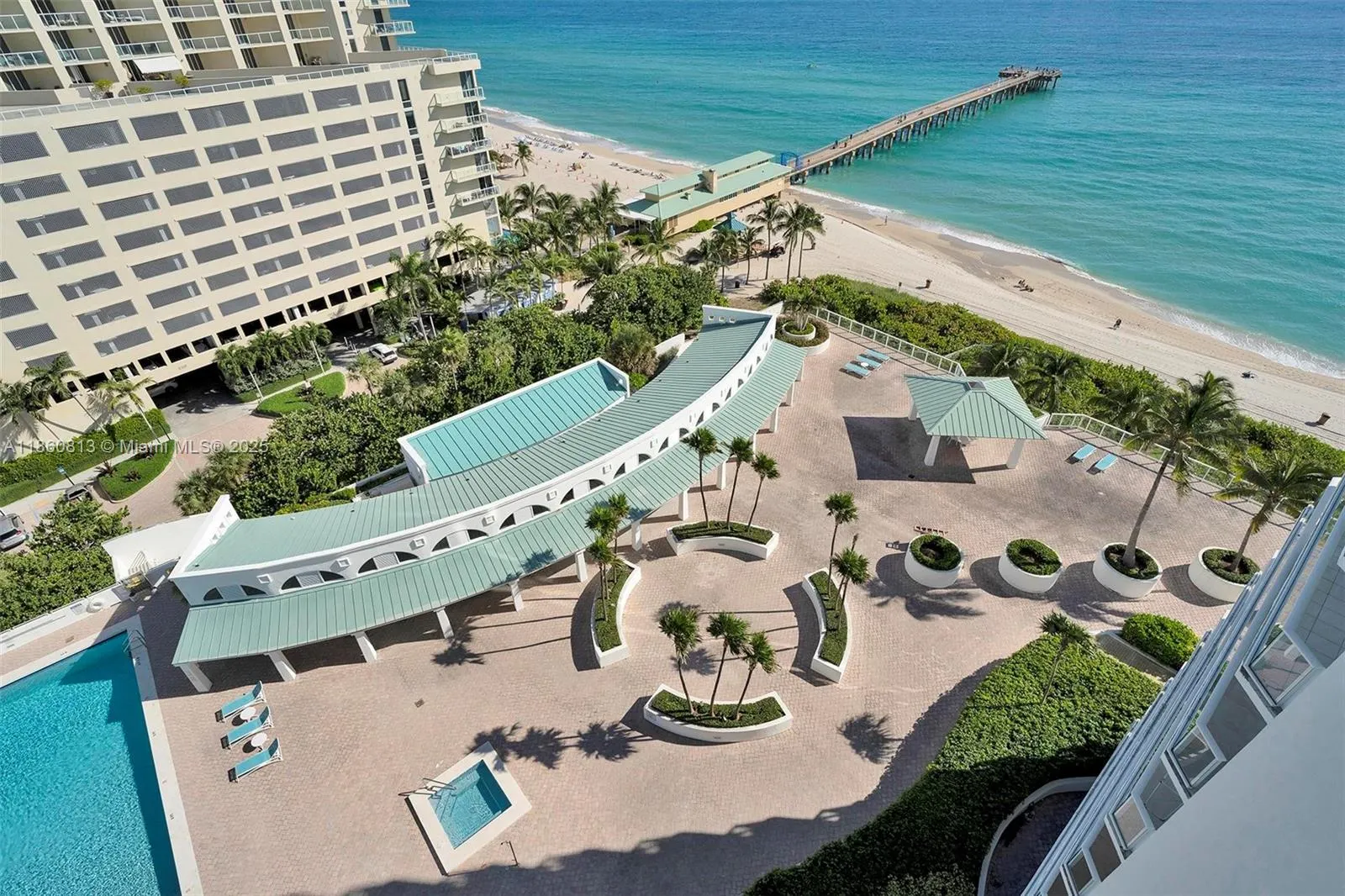 16485 Collins Ave, #1435