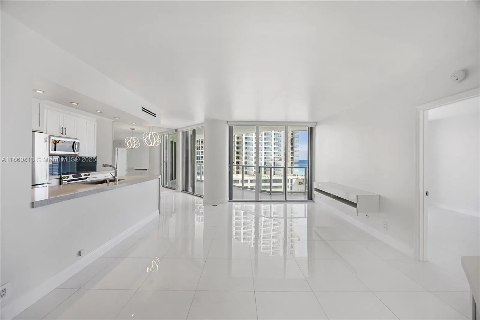 16485 Collins Ave, #1435