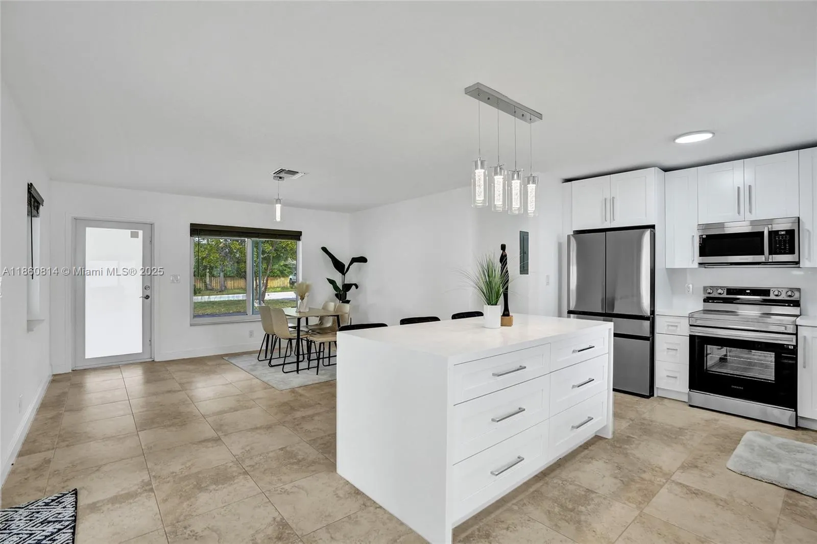 820 NE 8th Street, #A