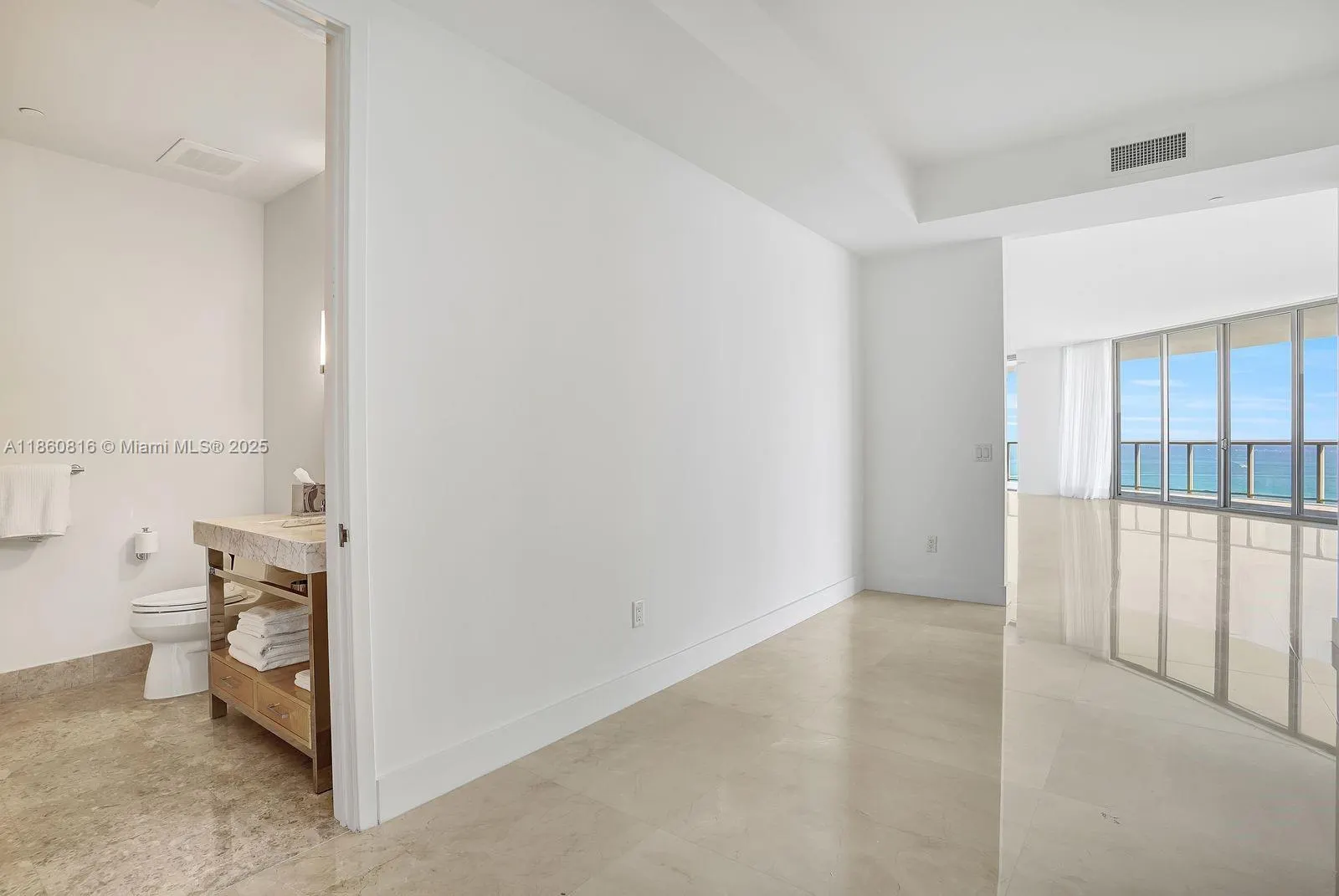 9703 Collins Ave, #2500