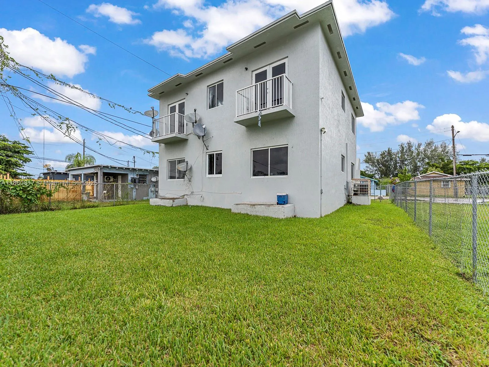 1514 NW 5th Ave, #1-2