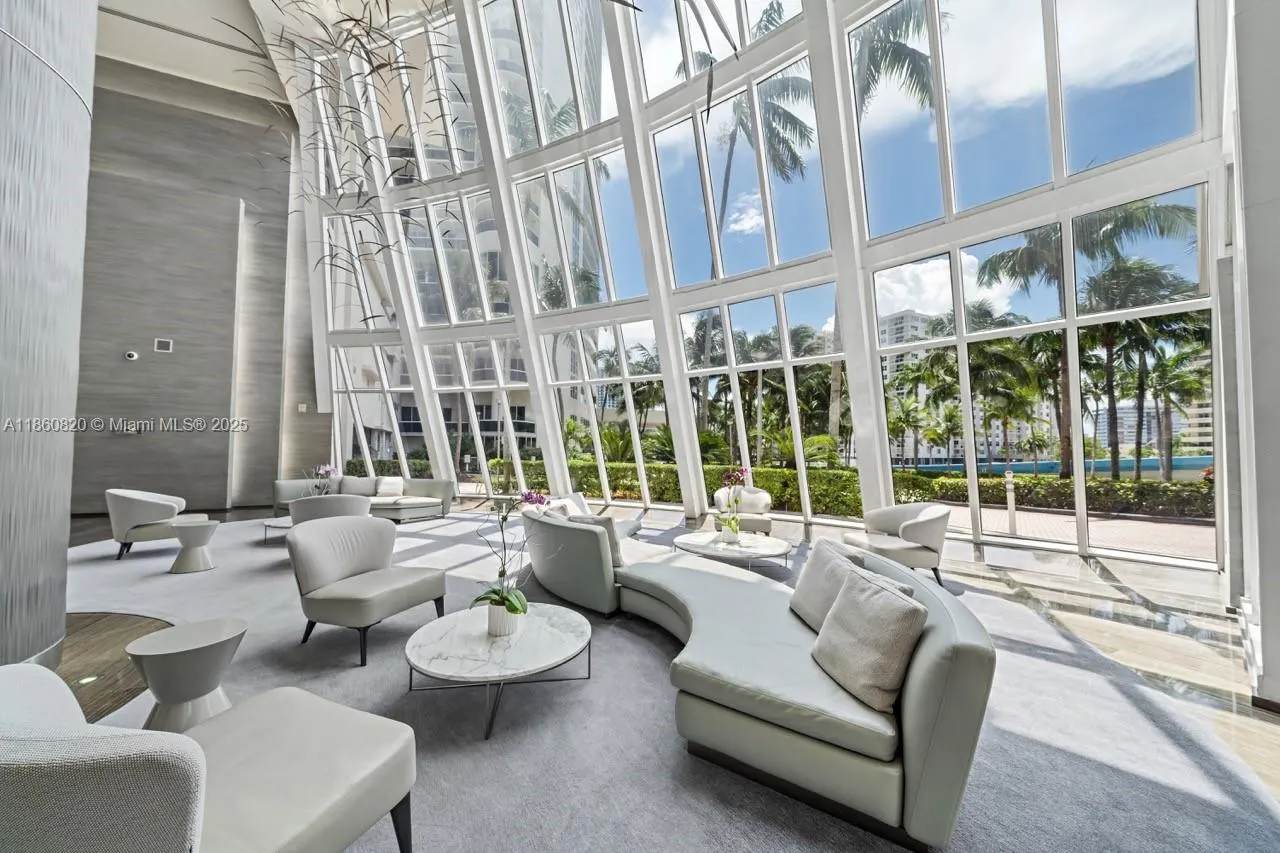 1830 S Ocean Dr, #4907