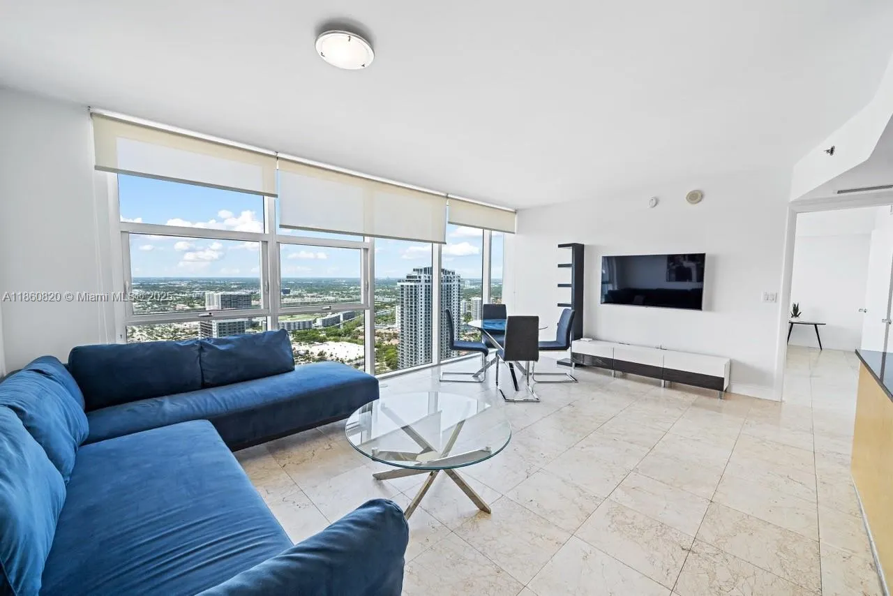 1830 S Ocean Dr, #4907