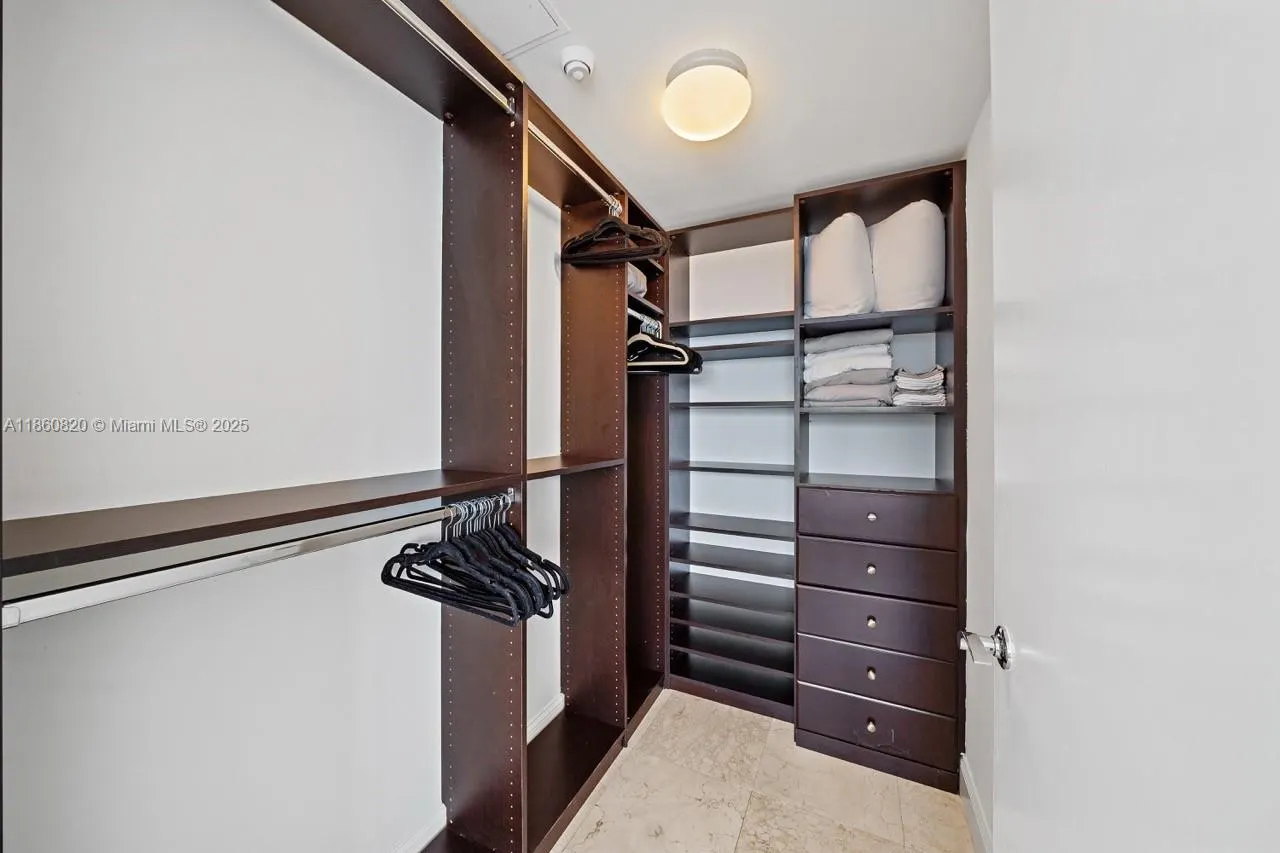 1830 S Ocean Dr, #4907