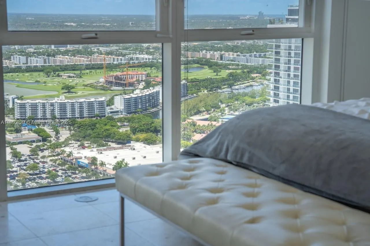 1830 S Ocean Dr, #4907