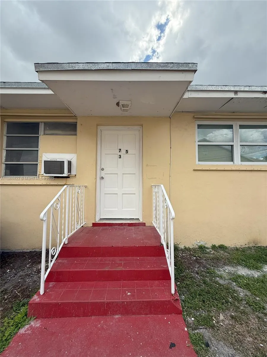 1725 NW 59th St, #3
