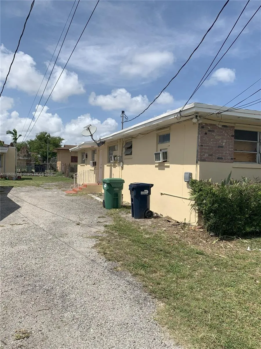 1725 NW 59th St, #3