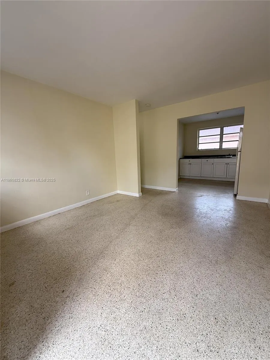 1725 NW 59th St, #3