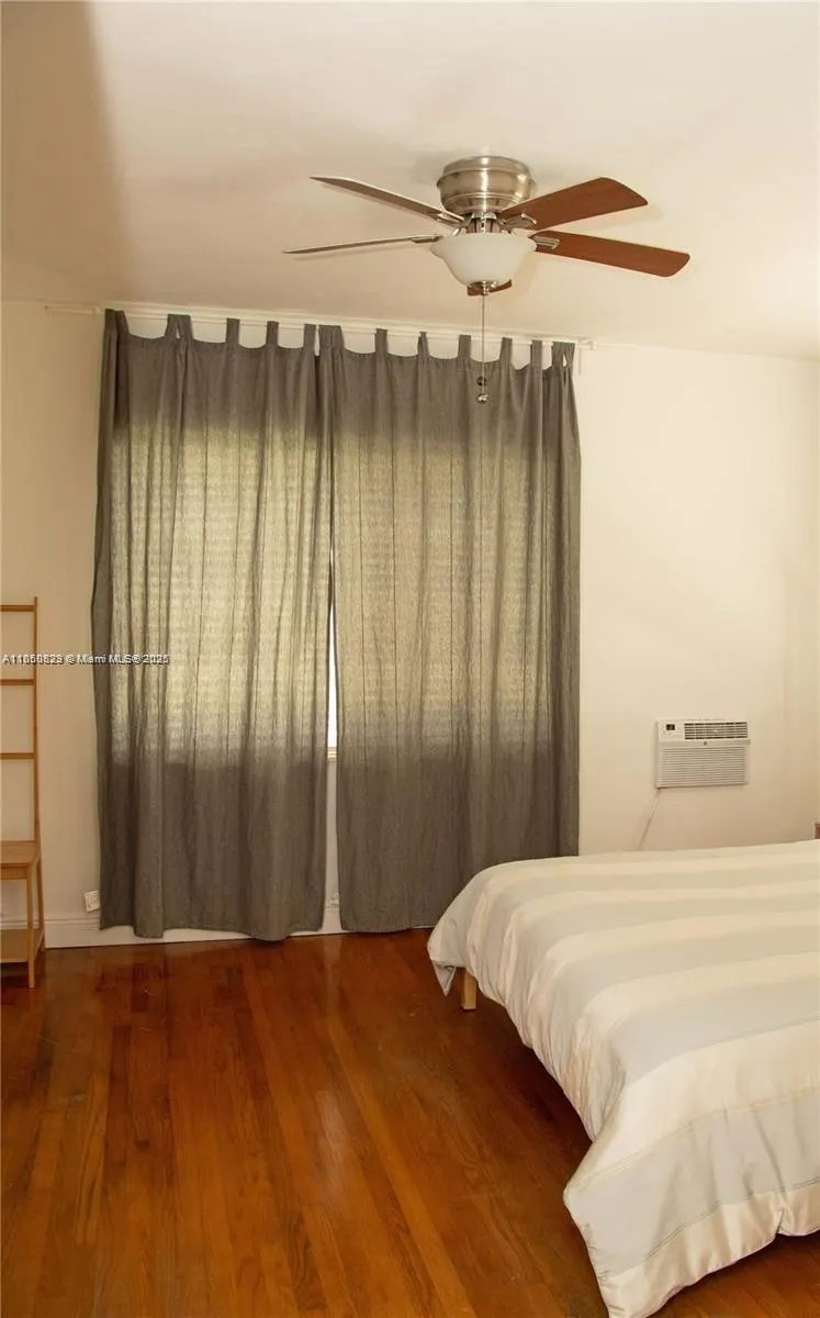 233 Madeira Ave, #1