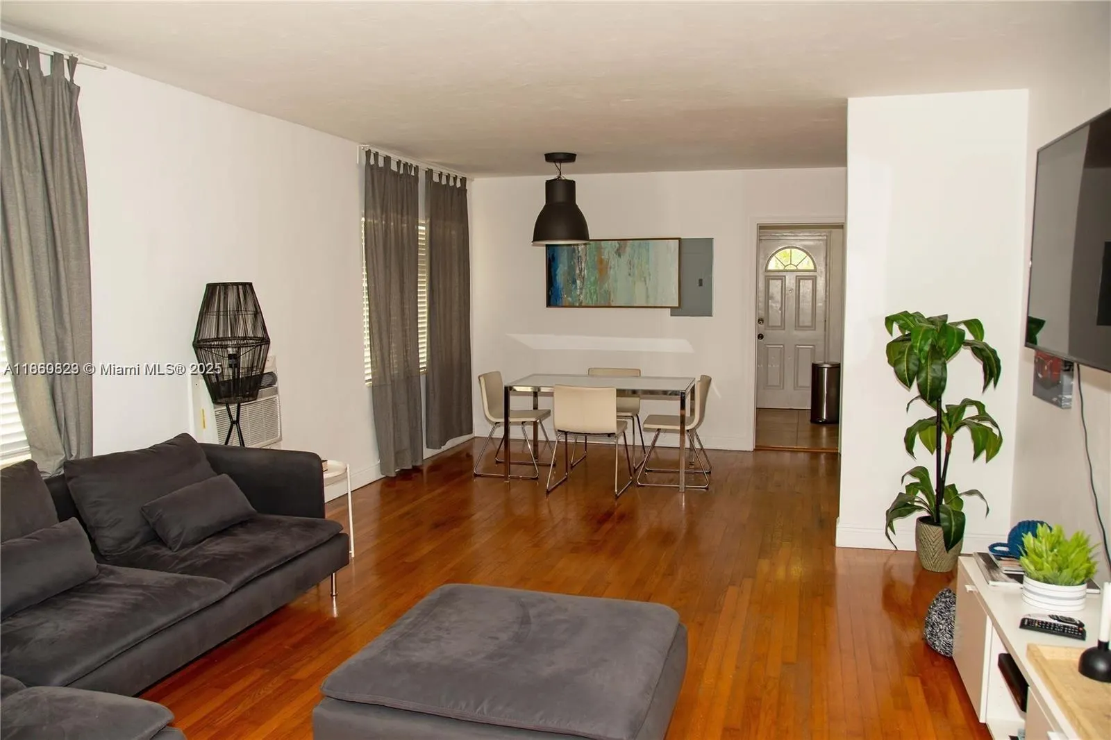 233 Madeira Ave, #1