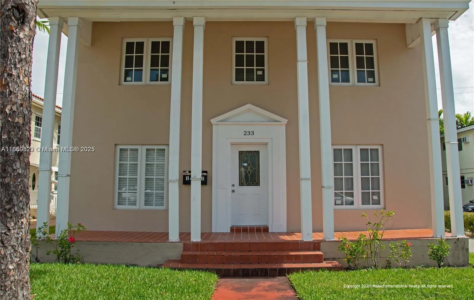 233 Madeira Ave, #1