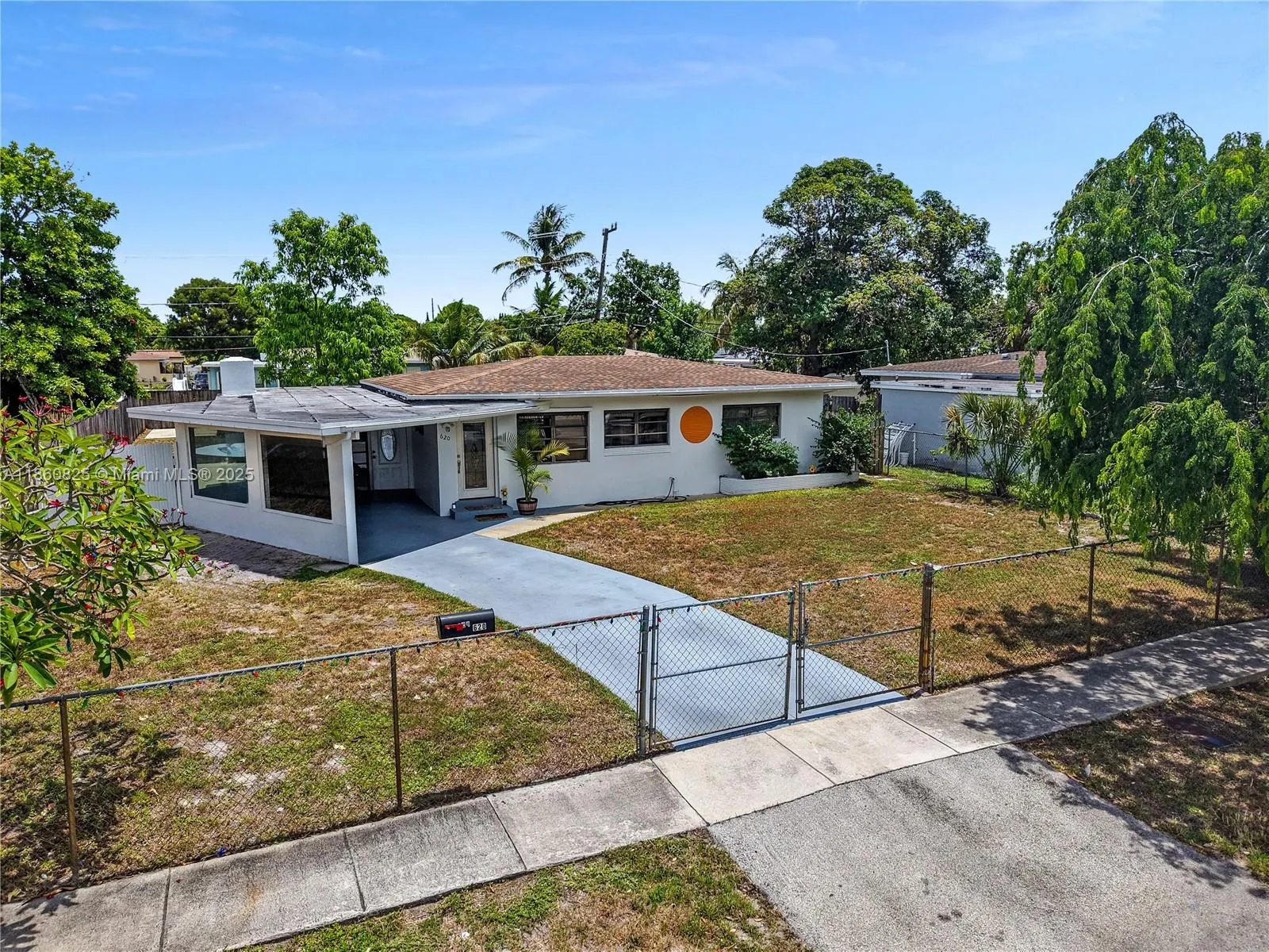 620 Carolina Ave