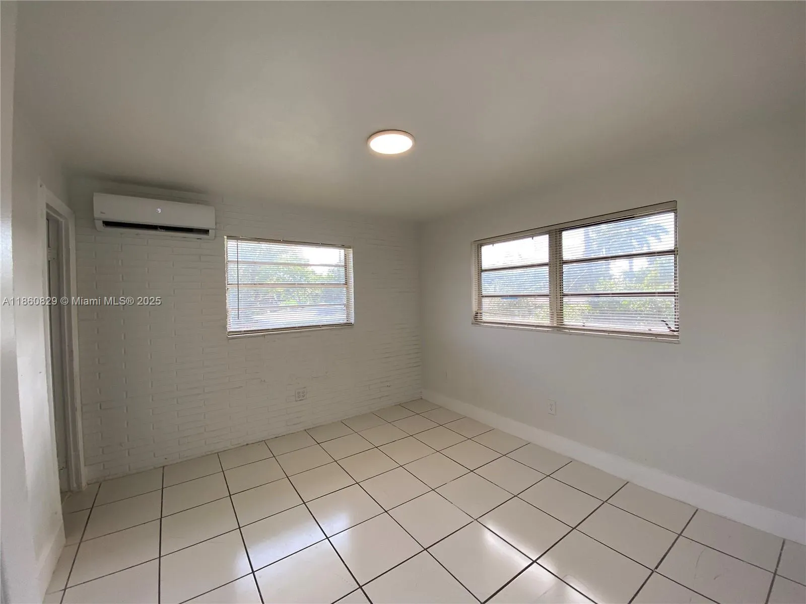 310 NE 82nd St, #8