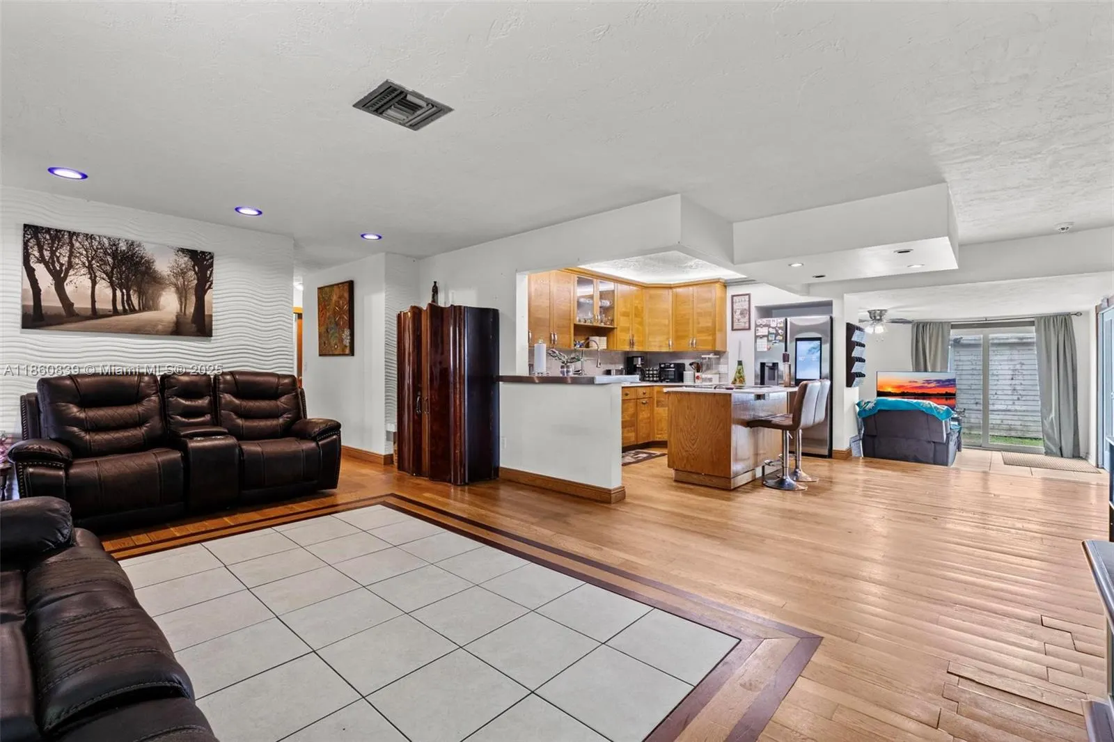1866 NW 8th Ter
