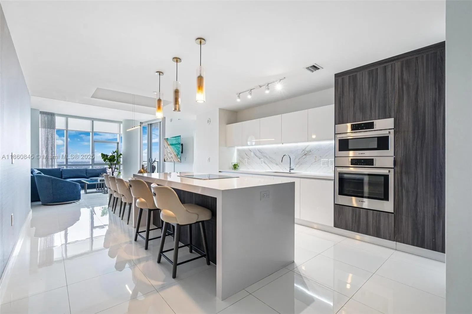 851 NE 1st Ave, #3301