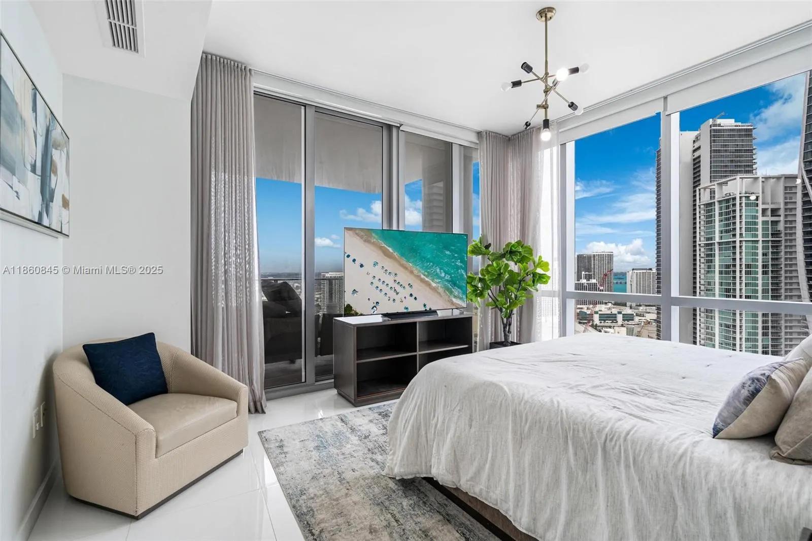 851 NE 1st Ave, #3301