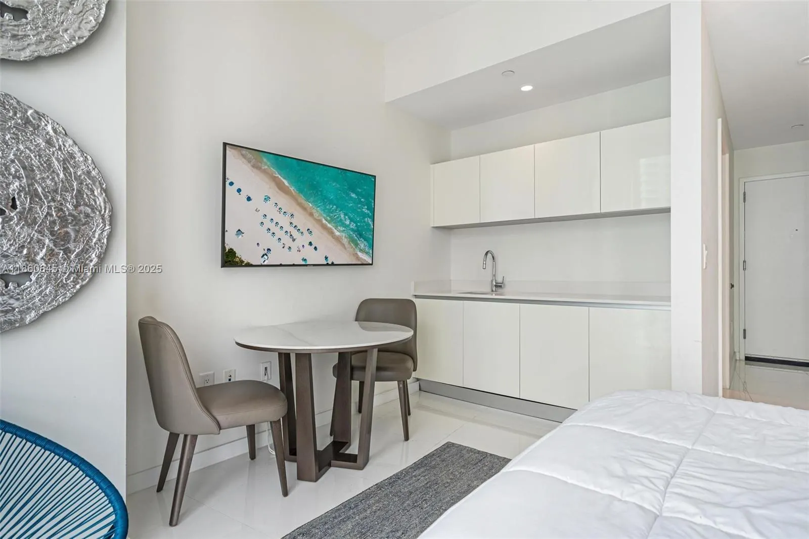 851 NE 1st Ave, #3301