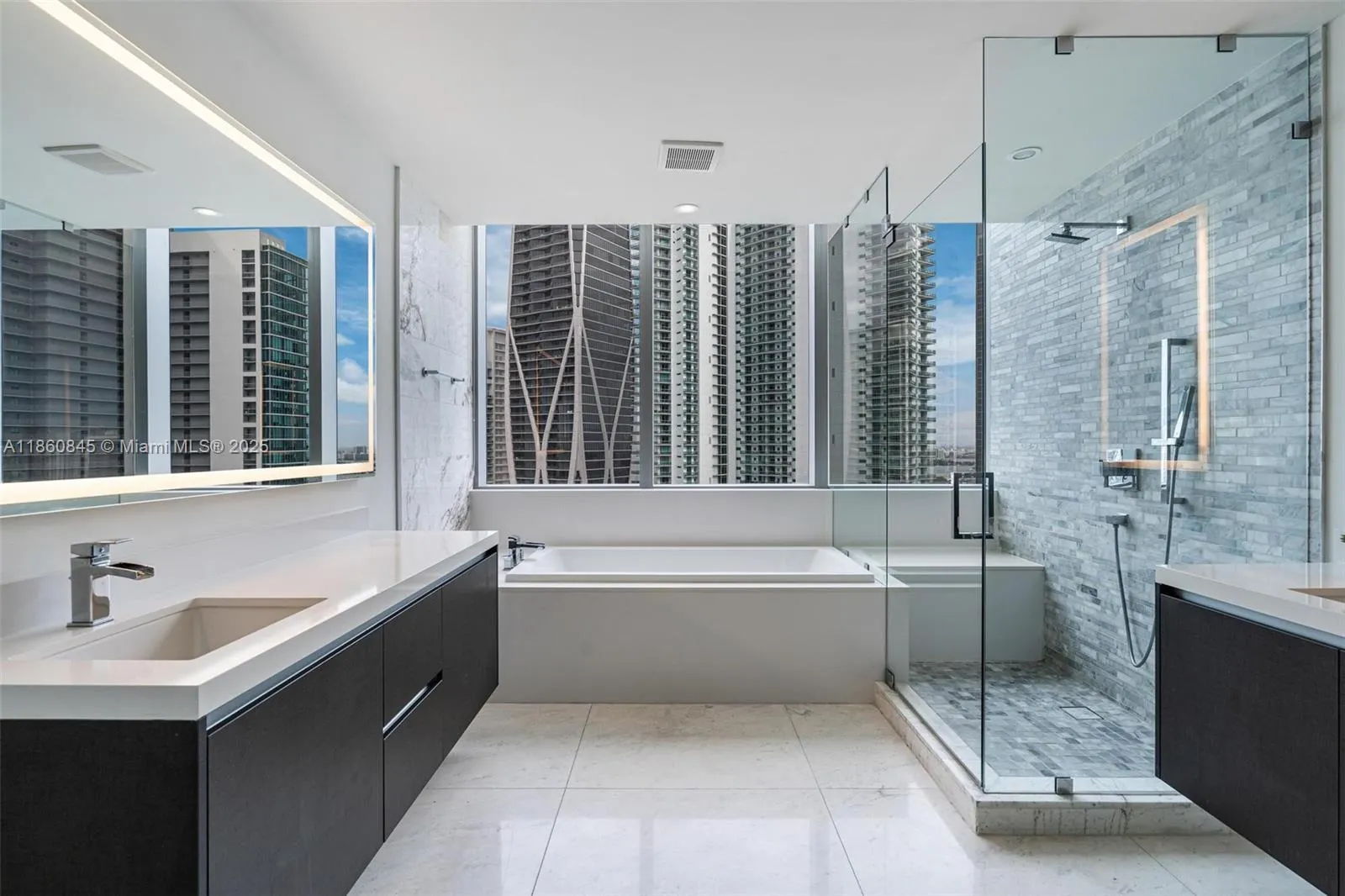 851 NE 1st Ave, #3301