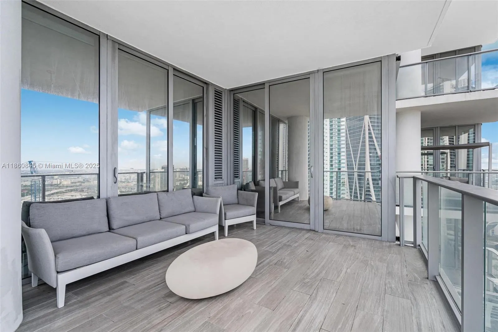 851 NE 1st Ave, #3301