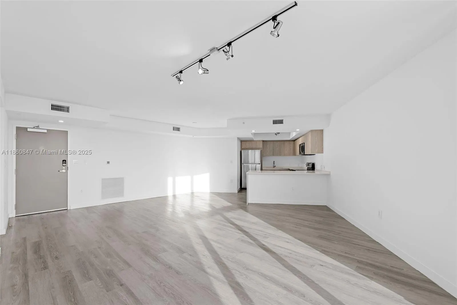 1500 Bay Rd, #C-0605