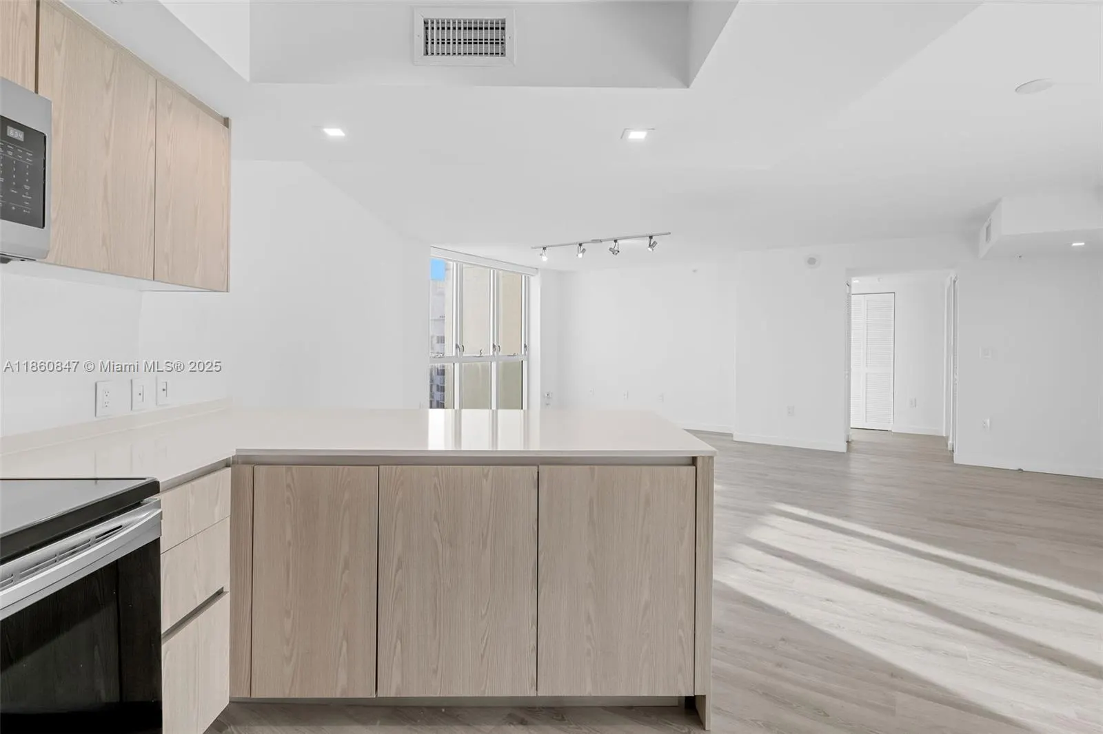 1500 Bay Rd, #C-0605