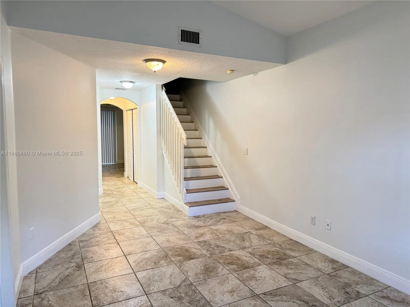 4975 N Tradewinds Ter, #601