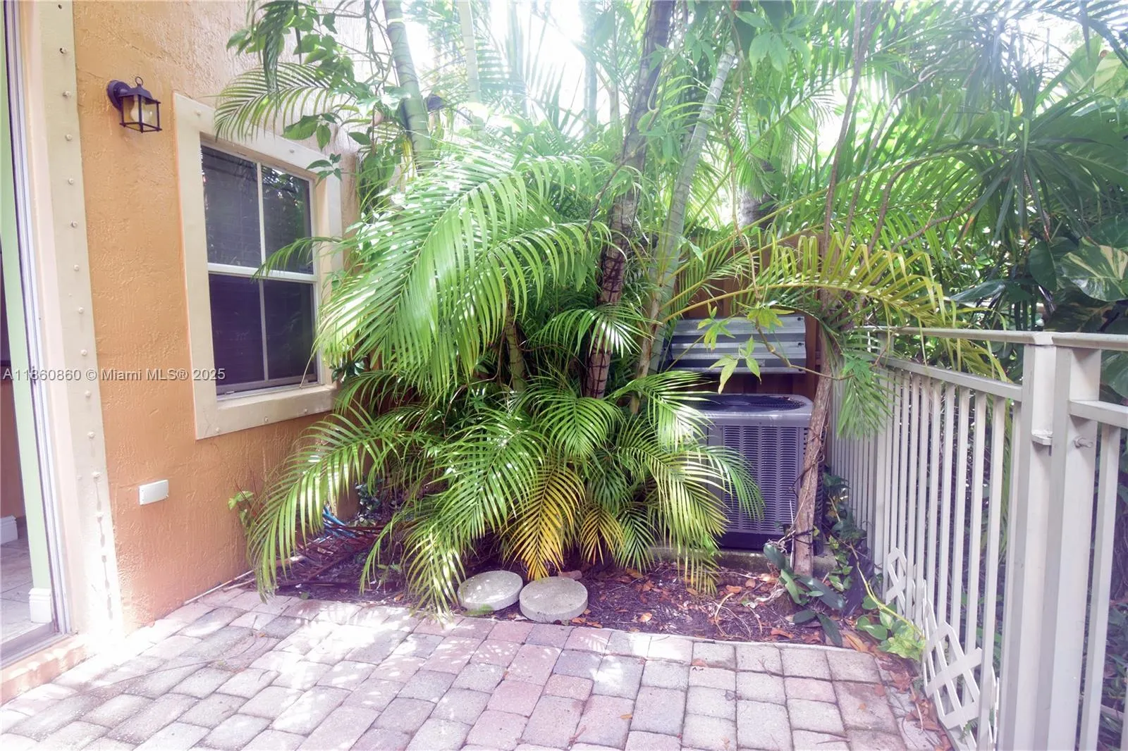4975 N Tradewinds Ter, #601