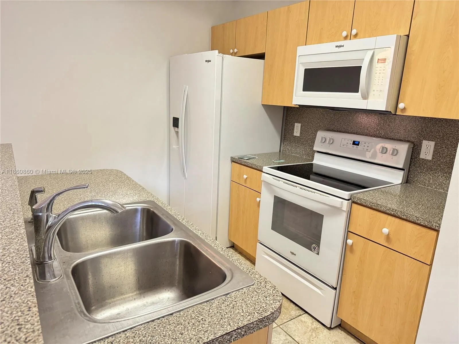 4975 N Tradewinds Ter, #601