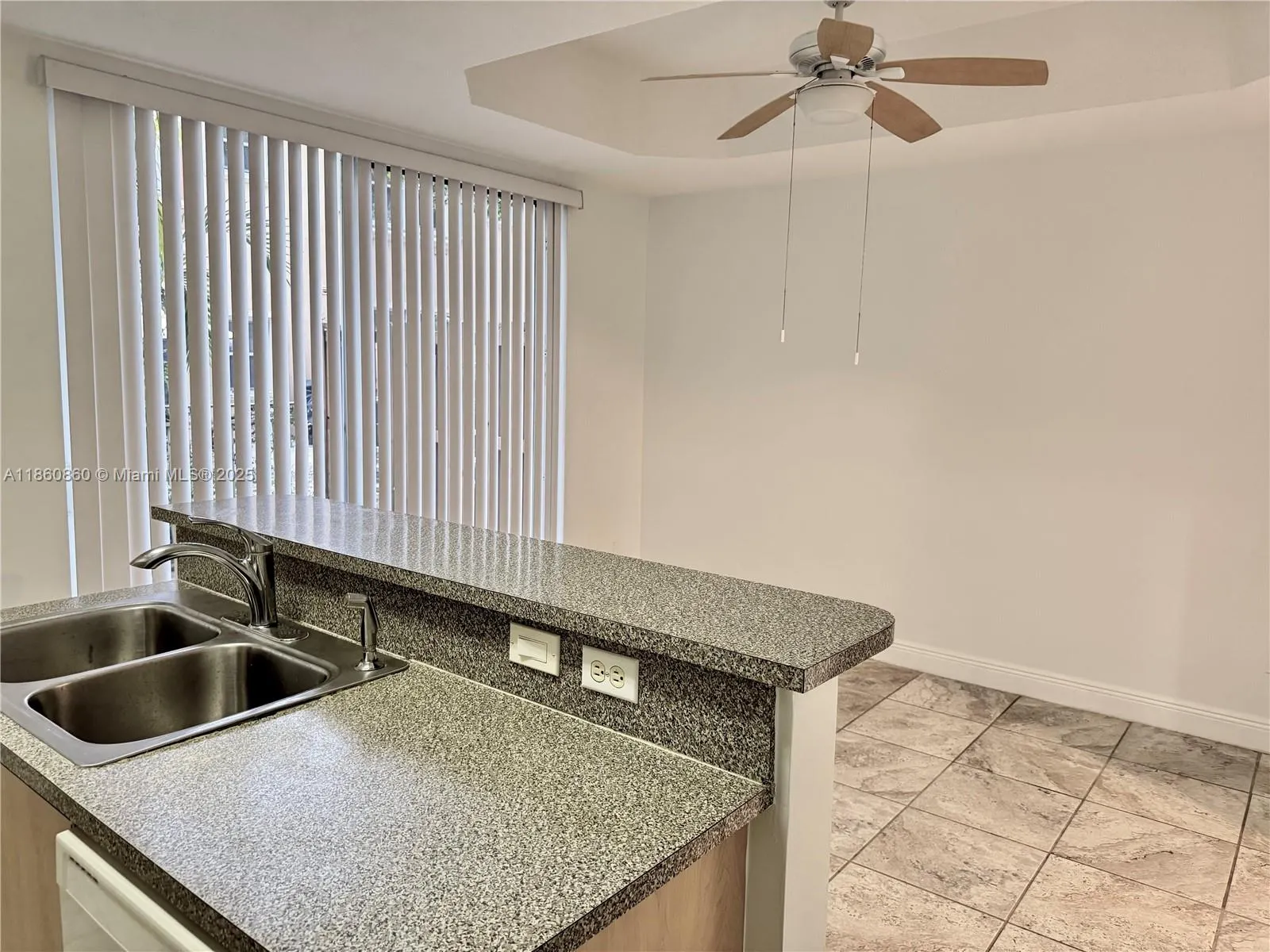 4975 N Tradewinds Ter, #601