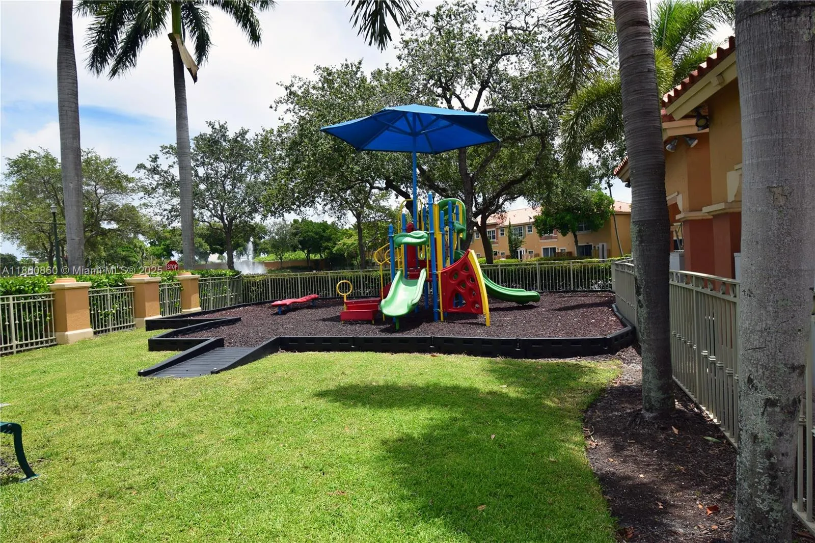 4975 N Tradewinds Ter, #601