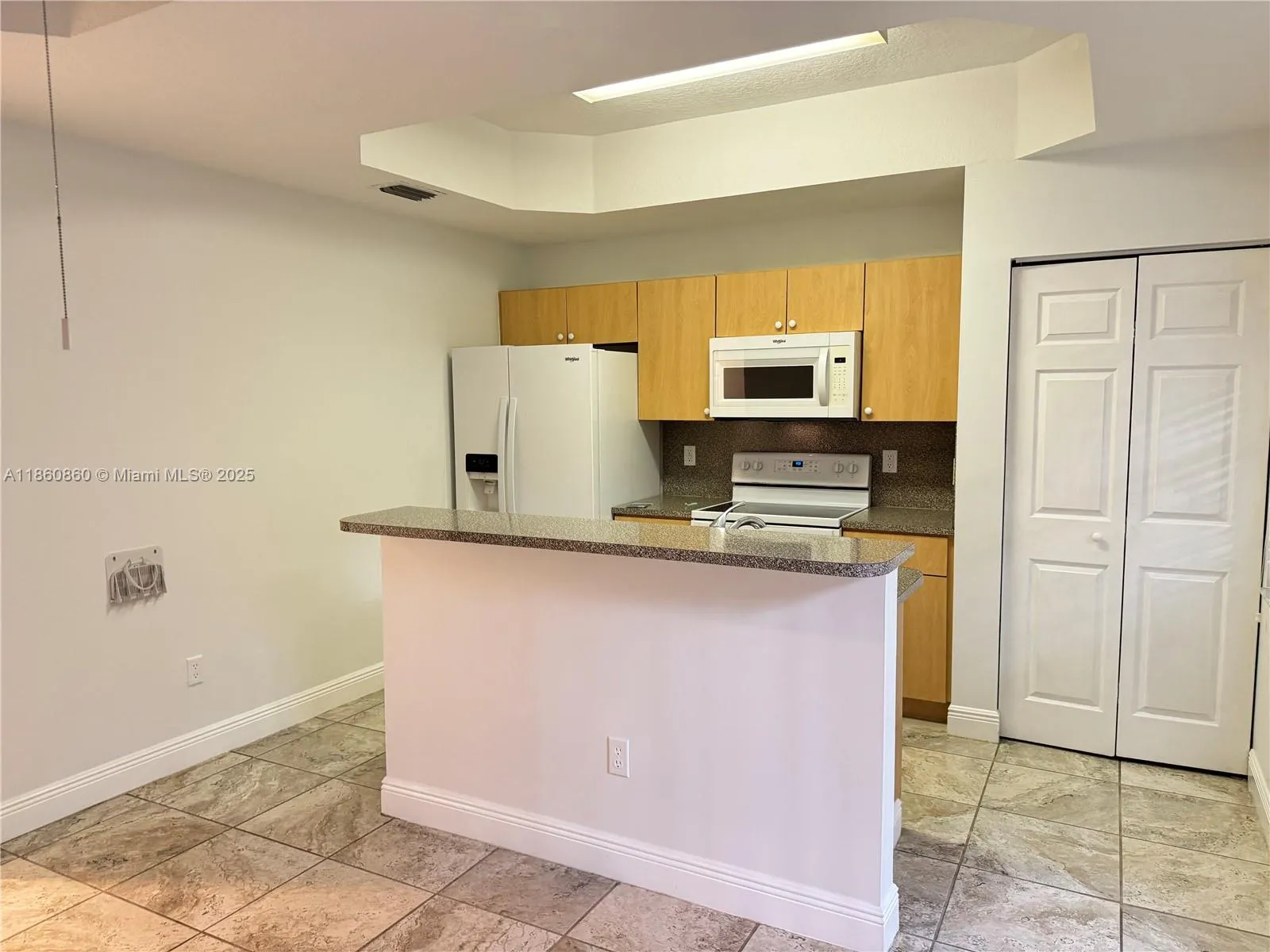 4975 N Tradewinds Ter, #601