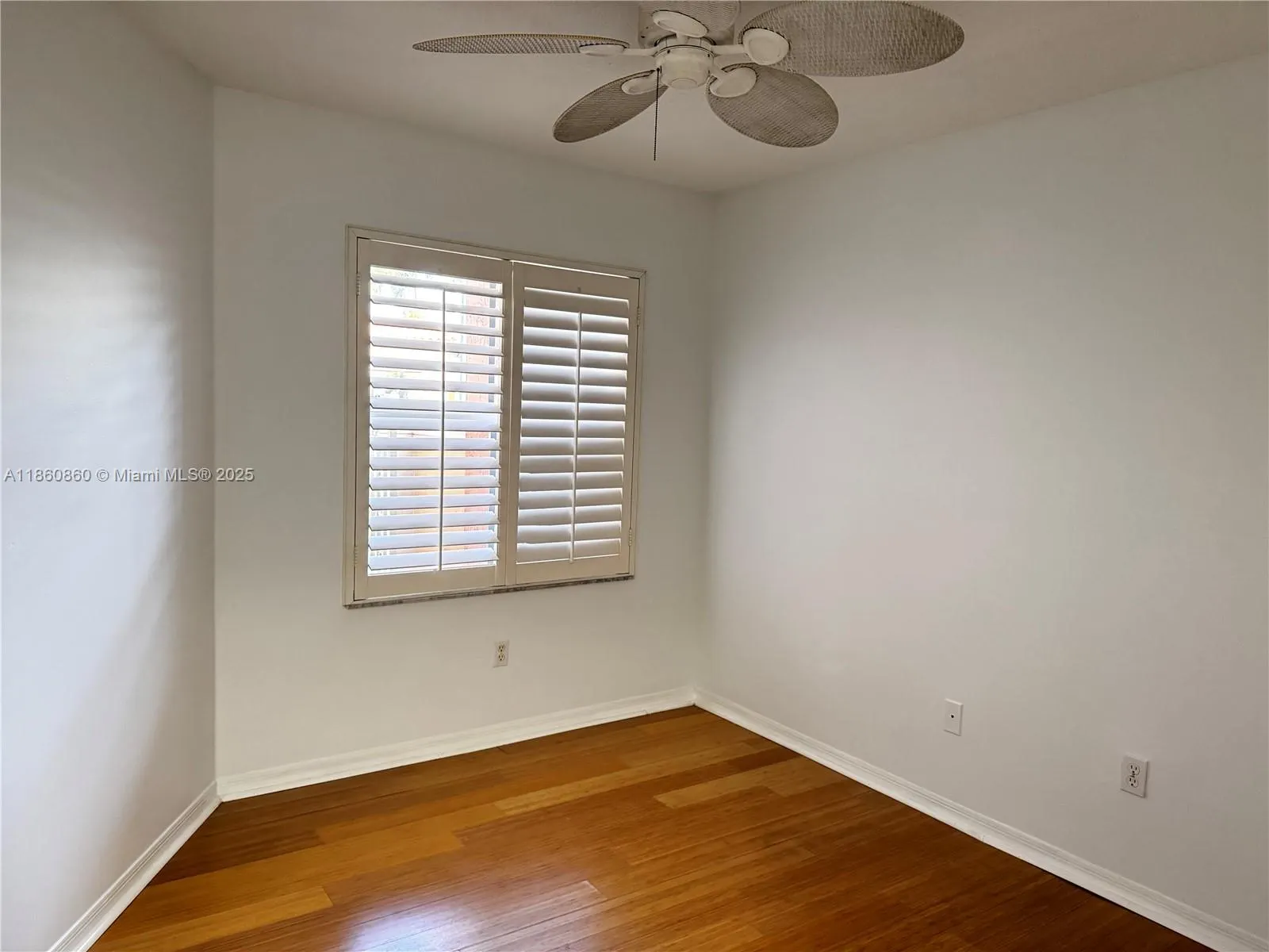 4975 N Tradewinds Ter, #601