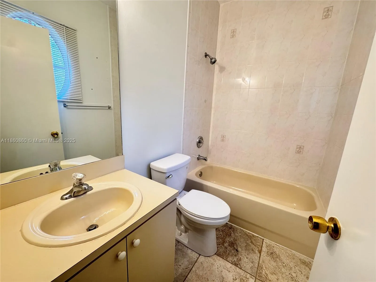 4975 N Tradewinds Ter, #601