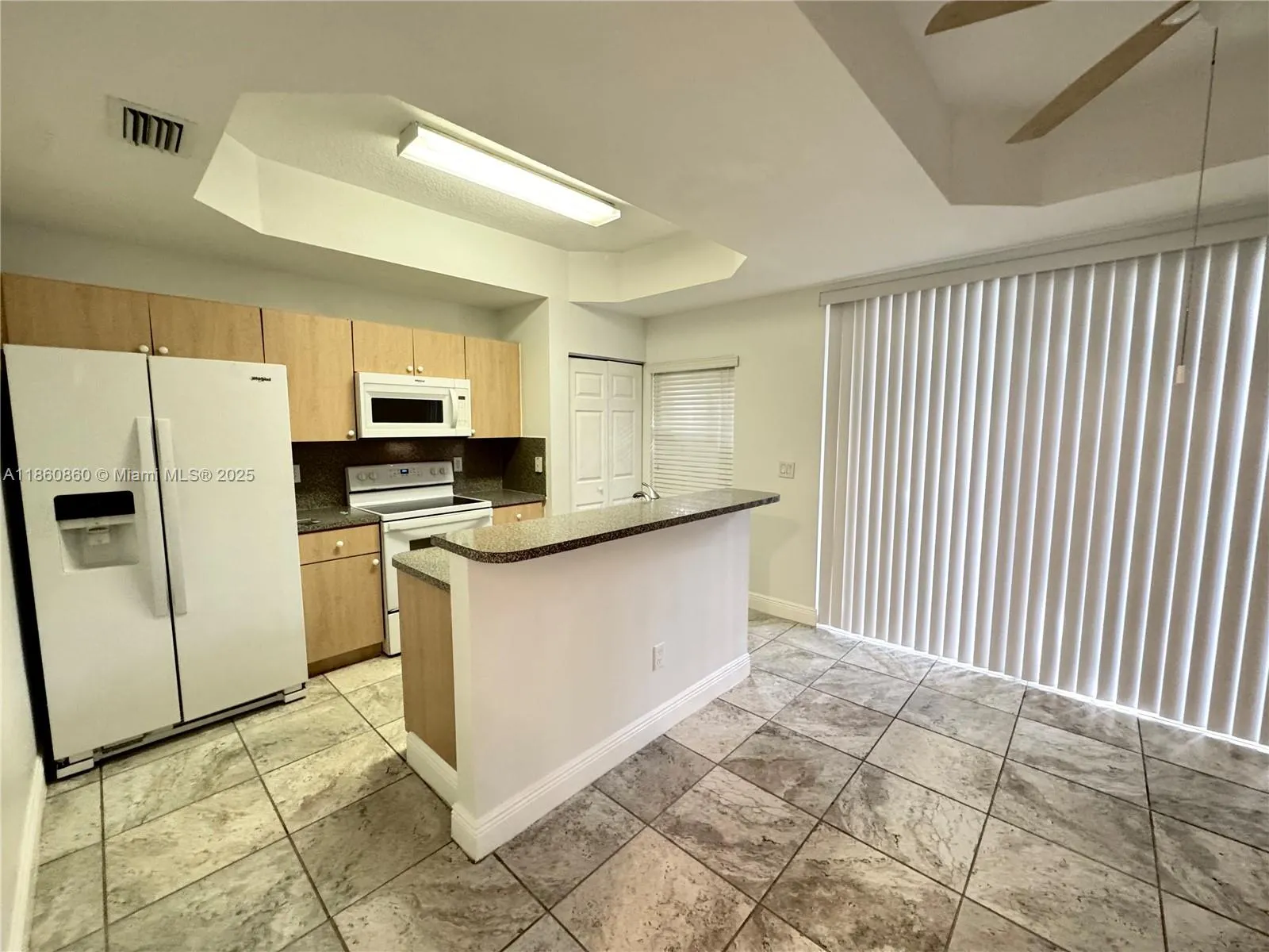 4975 N Tradewinds Ter, #601