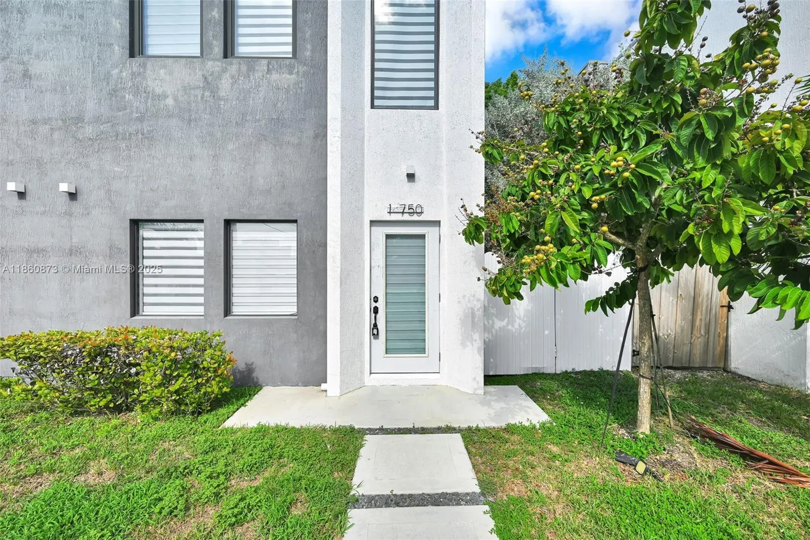 18750 SW 117th Ave